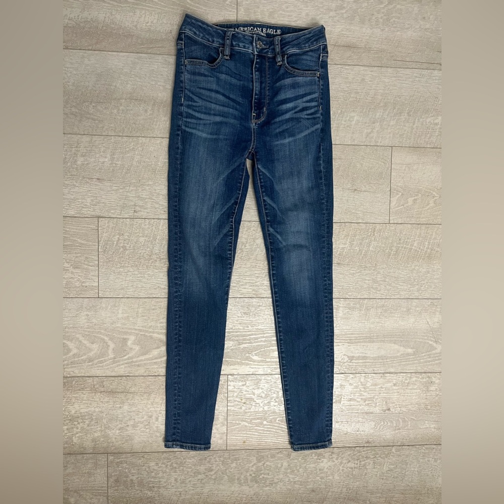 American Eagle women’s jeans